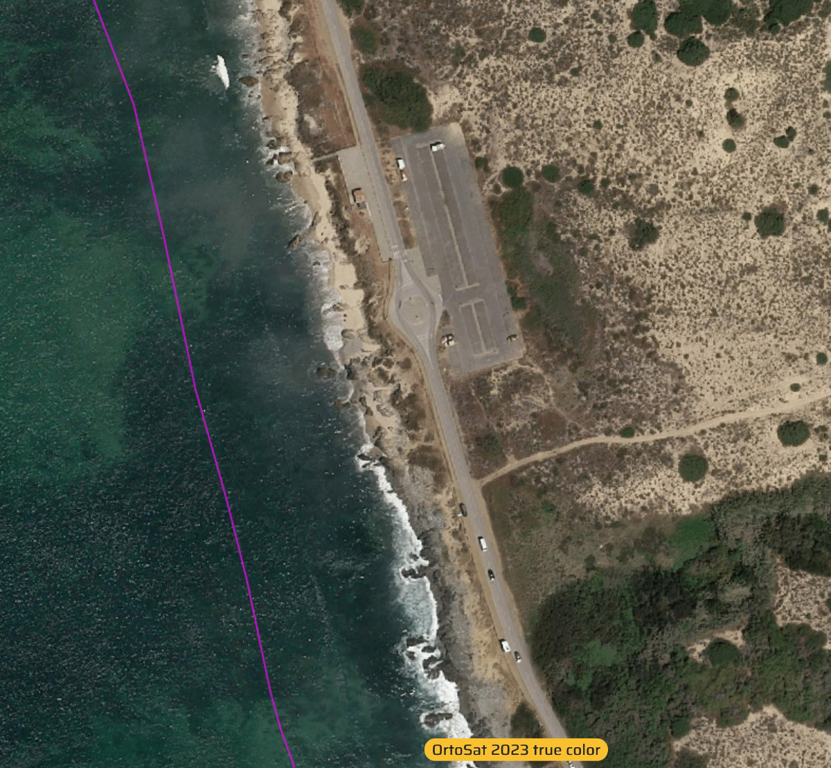 Praia de São Torpes em 2023, com areal reduzido